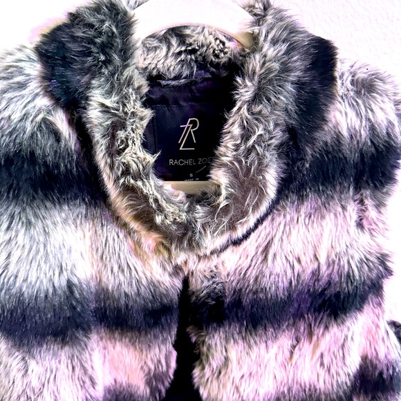 Rachel Zoe women faux fur vest. - Picture 3 of 6
